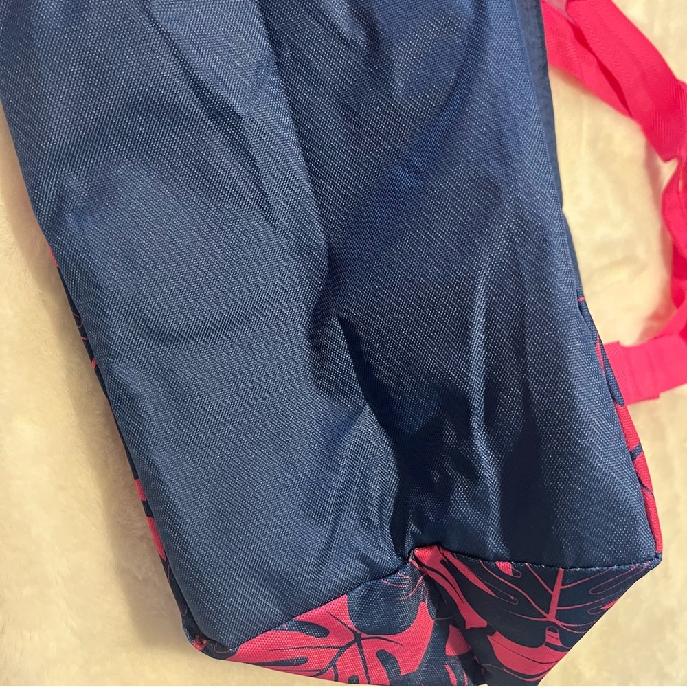 Igloo leaf print Cooler Bag - Picture 5 of 6